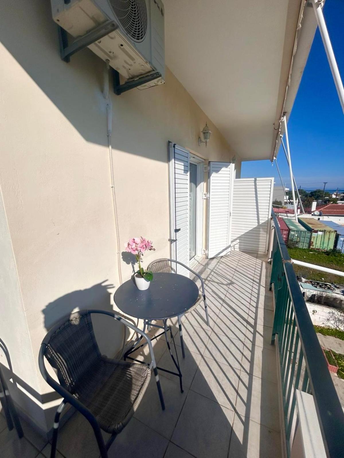 Aktis Apartment Near Airport Артеміда Екстер'єр фото